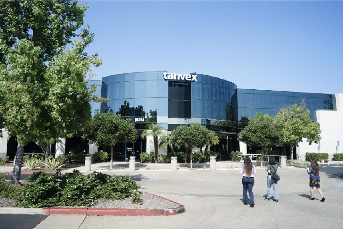 Photo of Tanvex's GMP CDMO facility in San Diego